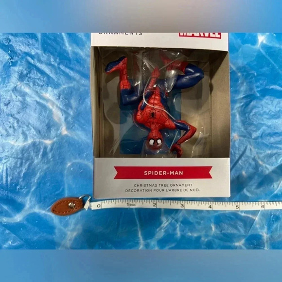 Marvel - Hallmark -  Spider-Man Ornament- BNIB 🕸️🕷️🔴 - Picture 7 of 8